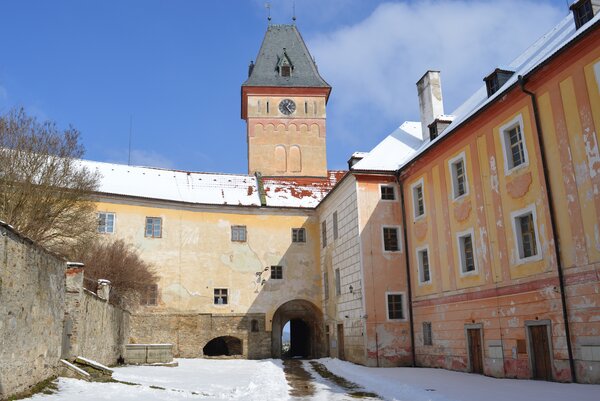 Horní zámek před začátkem stavebních prací