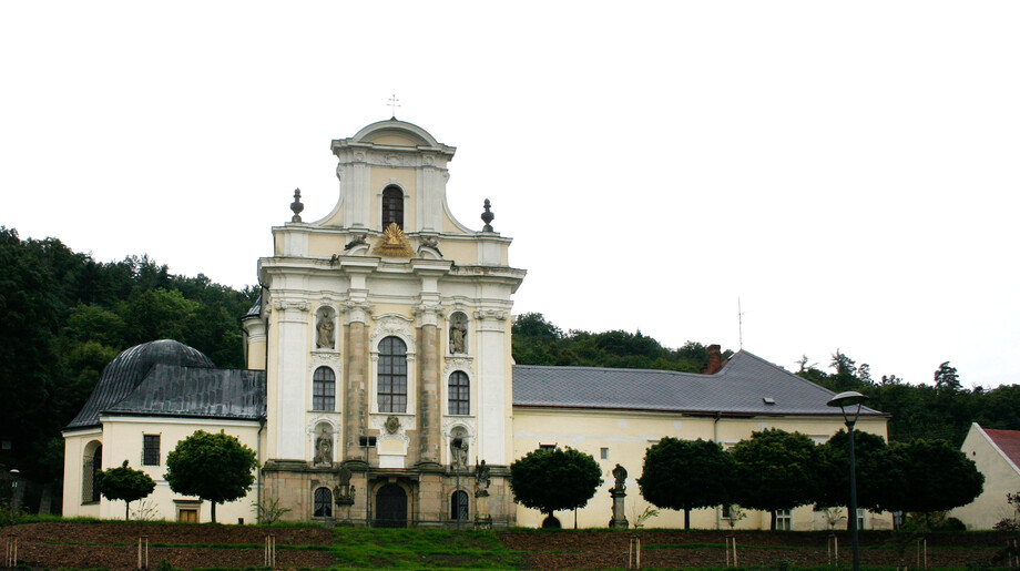 Klášter ve Fulneku před obnovou