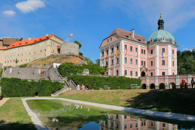 Bečov nad Teplou – exteriér