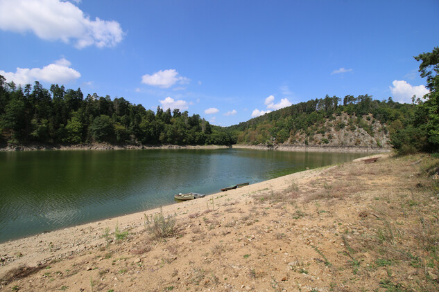 Červená nad Vltavou - místo, kde původně stál románský kostel sv. Bartoloměje, foto 2023 