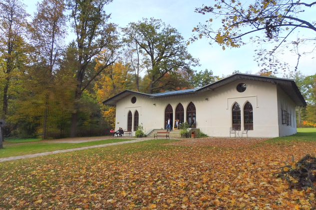 Cafe Bažantnice, zámecký park Červený Dvůr