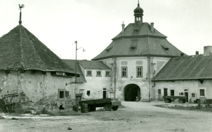 Hospodářský dvůr Hubenov (okr. PS), foto Pavlíková, 1960