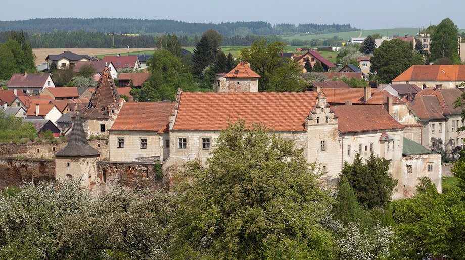 Zámek Červená Řečice